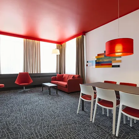 파크 인 바이 라디슨 센트럴 4*