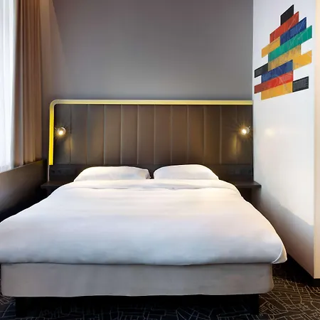 호텔 파크 인 바이 라디슨 센트럴 4*